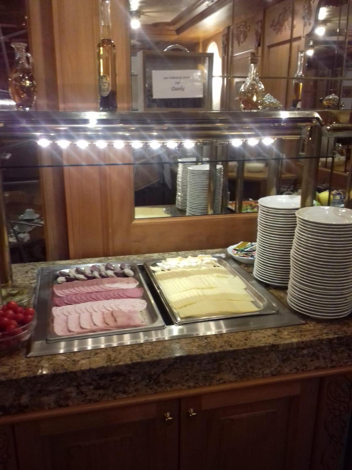 מאיקמר Hotel Zum Goldenen Ochsen מראה חיצוני תמונה