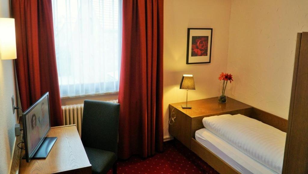 מאיקמר Hotel Zum Goldenen Ochsen מראה חיצוני תמונה