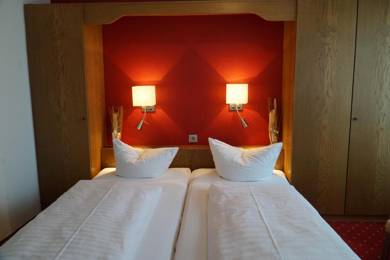 מאיקמר Hotel Zum Goldenen Ochsen מראה חיצוני תמונה